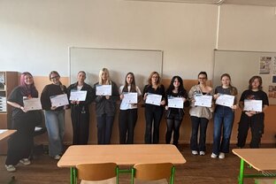 Zväčšiť fotografiu - Úspešné ukončenie etwinning projektu mission 17: youth in action