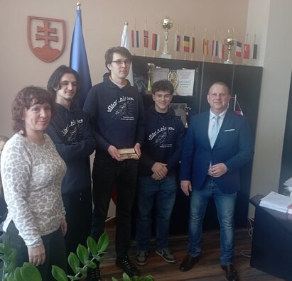 Strieborný piest SMC 2026