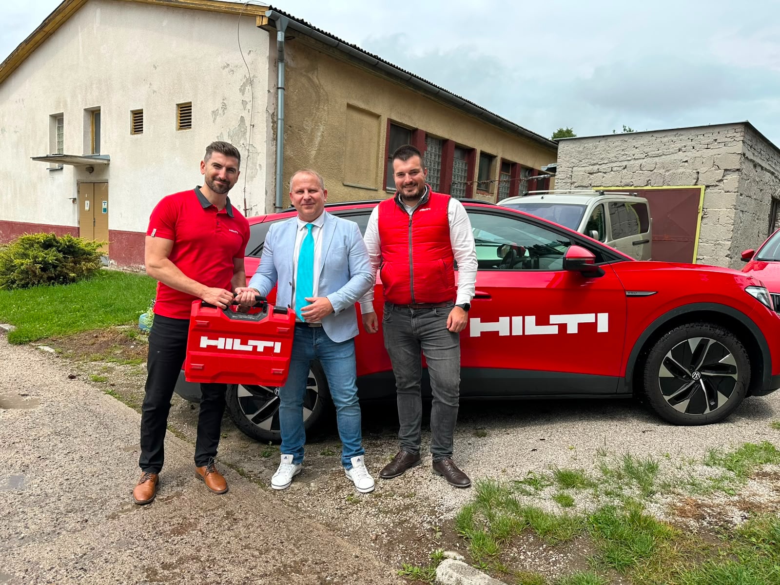 Projekt "Hilti stroje pre školy"