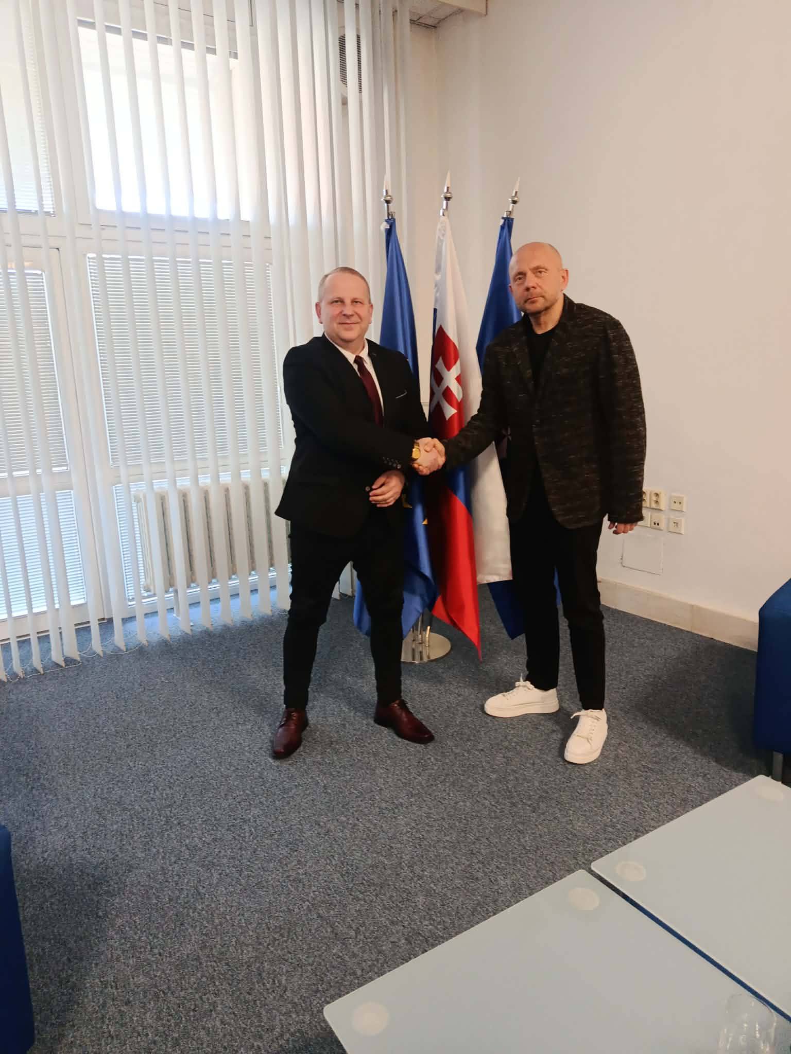 Pracovné stretnutie riaditeľa SOŠ Handlová na Ministerstve obrany SR