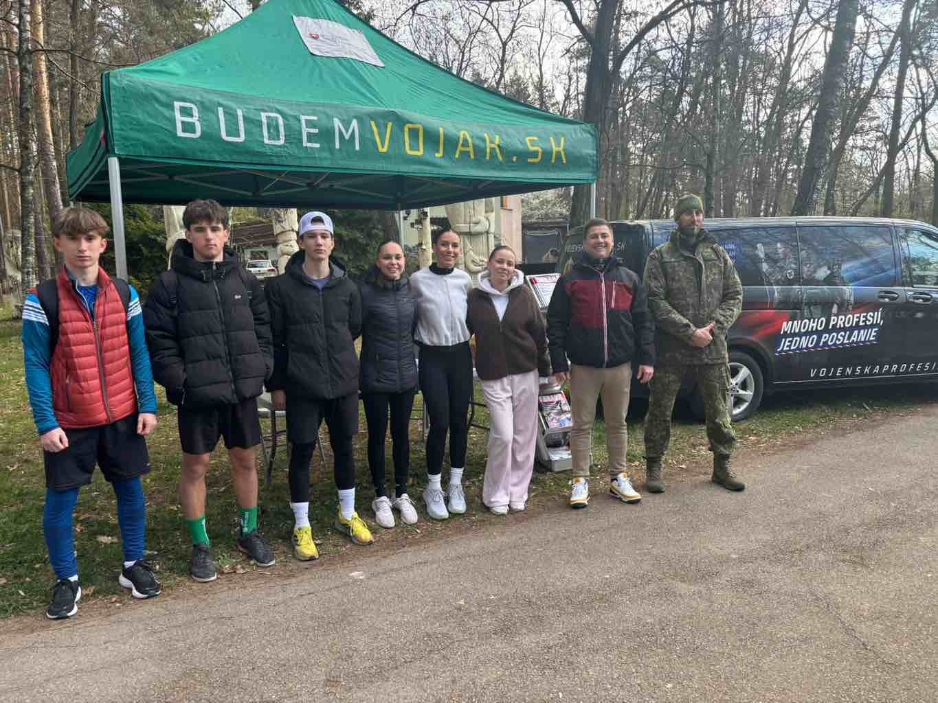 Striebro z branno-športovej olympiády